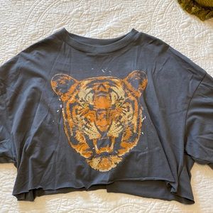Tiger crop top. NWOT. |small|